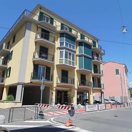 Il Nido Di Giambra La Spezia