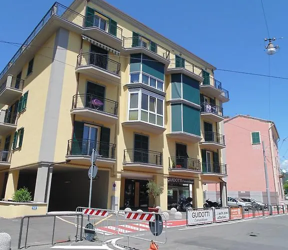 Il Nido Di Giambra La Spezia